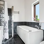 Elara - 200m From The Sea By Interhome