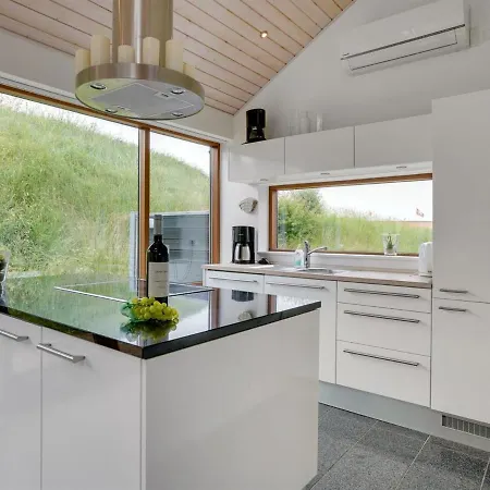 Elara - 200m From The Sea By Interhome Appartement Lakolk