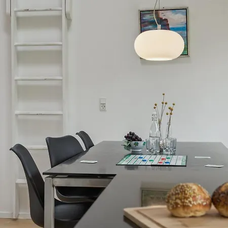 Appartement Elara - 200m From The Sea By Interhome Lakolk